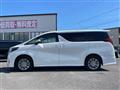 2022 Toyota Alphard Hybrid