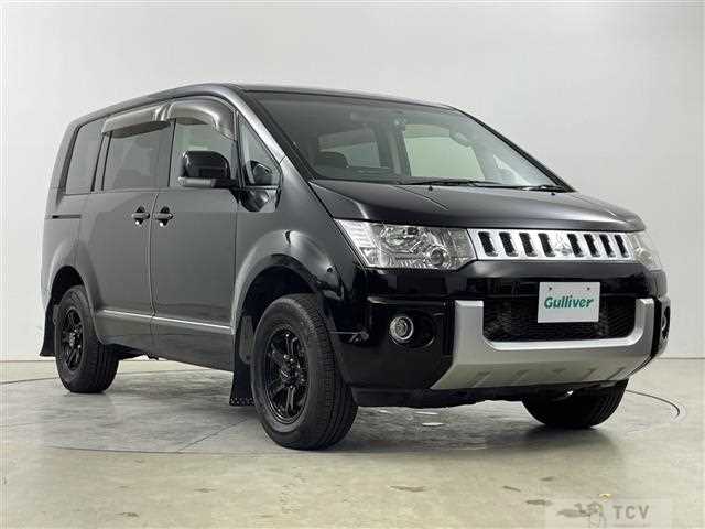2017 Mitsubishi Delica D5