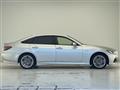 2020 Toyota Crown Hybrid