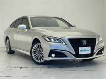 2020 Toyota Crown Hybrid