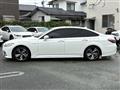 2019 Toyota Crown Hybrid