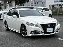 2019 Toyota Crown Hybrid