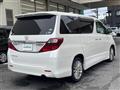 2013 Toyota Alphard