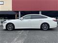 2018 Toyota Crown Hybrid