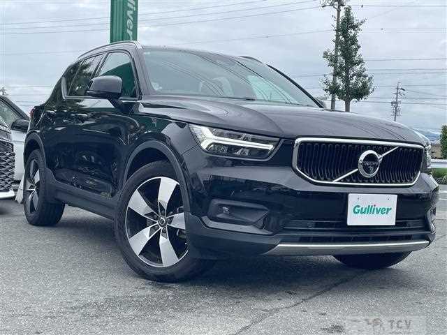 2022 Volvo XC40