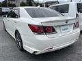 2017 Toyota Crown Hybrid