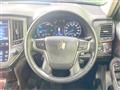 2014 Toyota Crown Hybrid