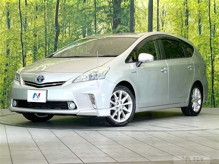 2013 Toyota PRIUS α