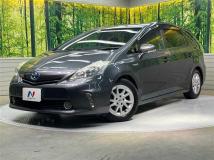 2011 Toyota PRIUS α