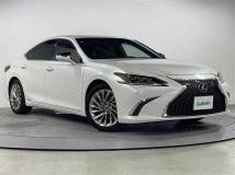2019 Lexus ES