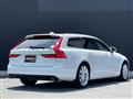 2017 Volvo V90