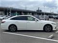 2018 Toyota Crown Hybrid