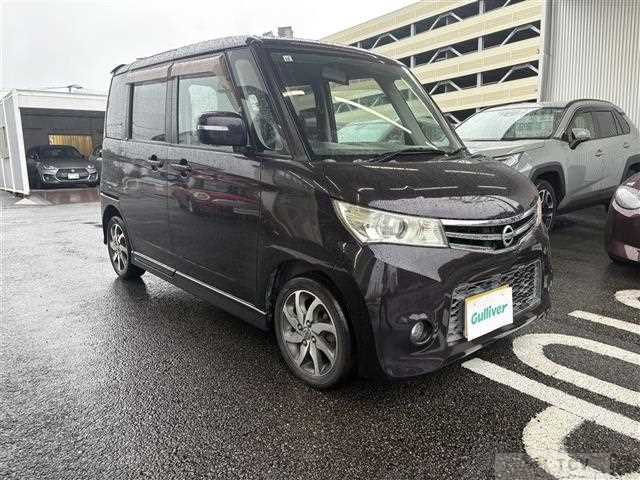 2011 Nissan ROOX