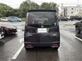 2011 Nissan ROOX