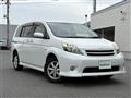 2012 Toyota Isis
