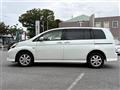2012 Toyota Isis