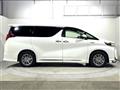 2019 Toyota Alphard Hybrid