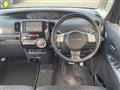 2011 Daihatsu Tanto