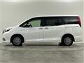 2016 Toyota Esquire