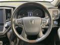 2017 Toyota Crown Hybrid