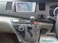 2010 Toyota Isis