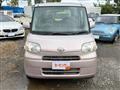 2011 Daihatsu Tanto