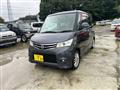2010 Nissan ROOX
