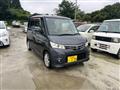 2010 Nissan ROOX