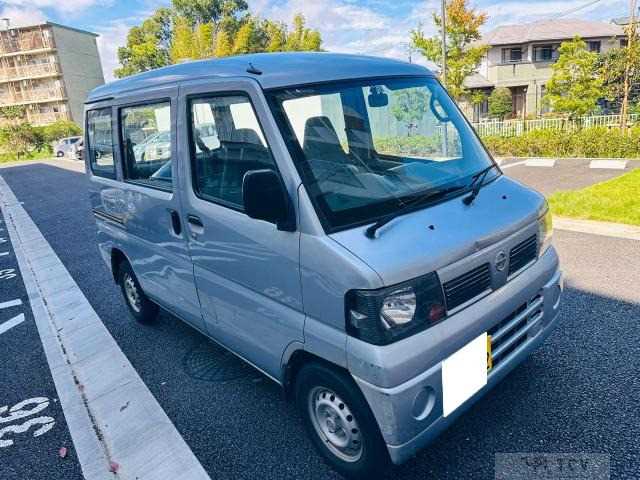 2010 Nissan Clipper Van