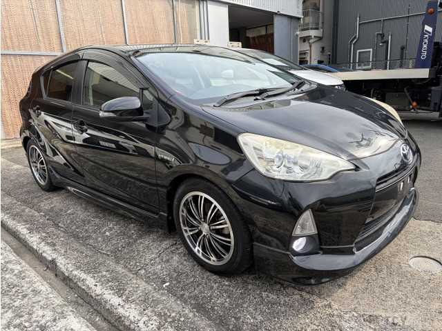2012 Toyota AQUA