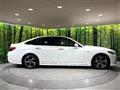 2019 Toyota Crown Hybrid