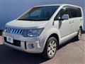 2015 Mitsubishi Delica D5