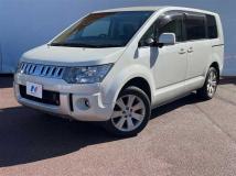 2015 Mitsubishi Delica D5