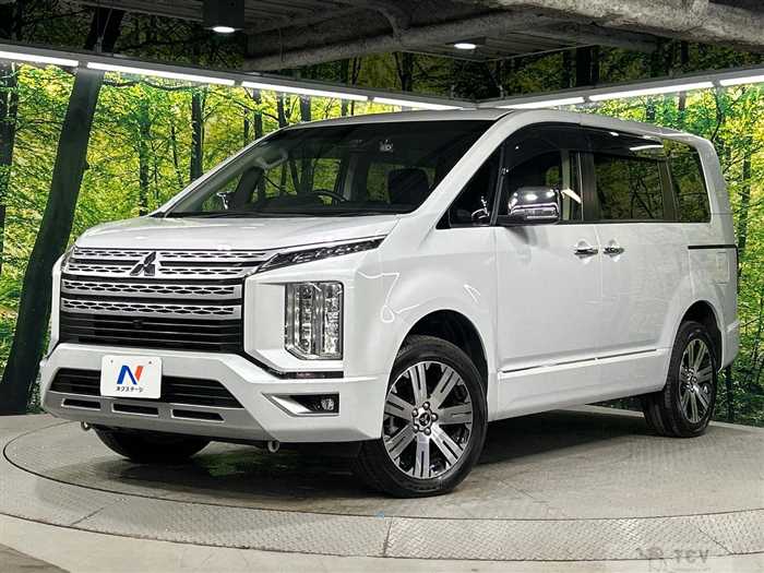 2024 Mitsubishi Delica D5