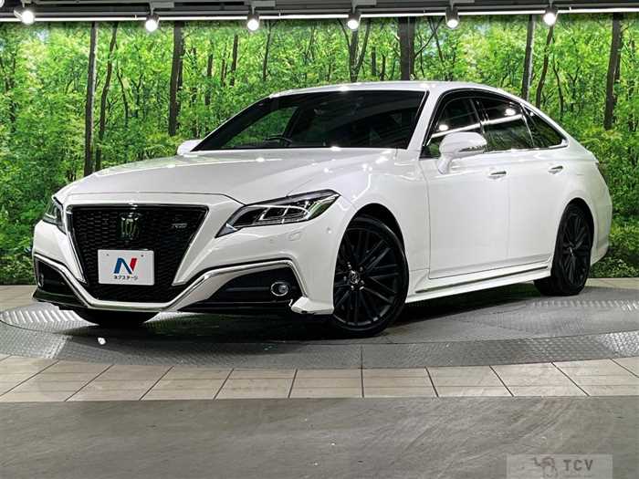 2018 Toyota Crown Hybrid