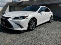 2021 Lexus ES