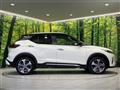 2022 Nissan KIX