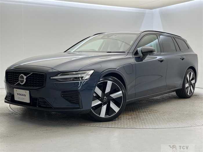 2025 Volvo V60