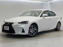 2019 Lexus IS