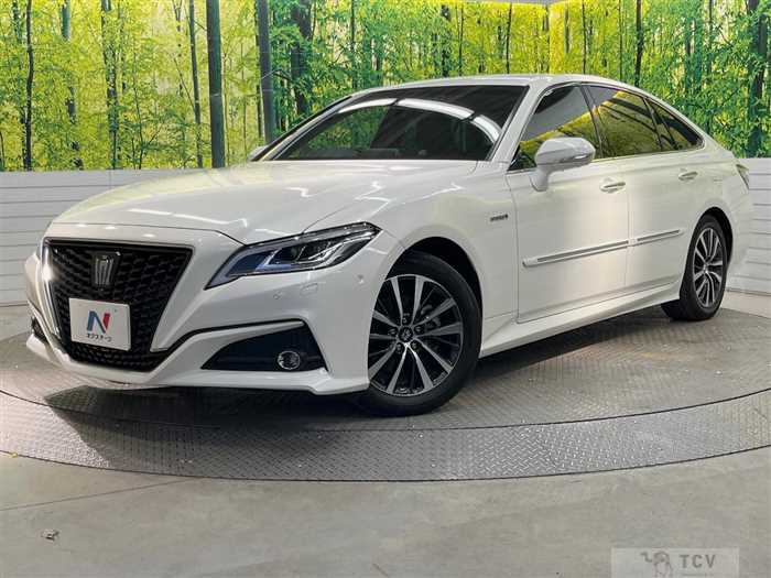 2018 Toyota Crown Hybrid