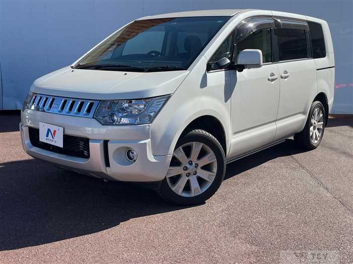 2015 Mitsubishi Delica D5