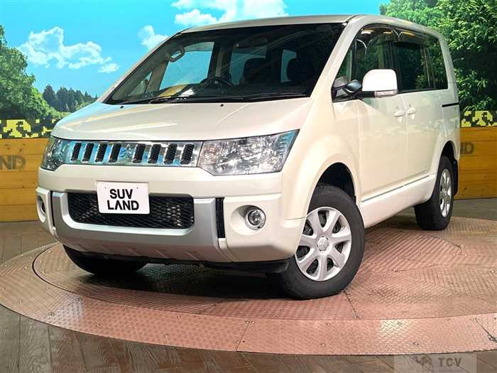 2017 Mitsubishi Delica D5