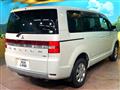 2017 Mitsubishi Delica D5