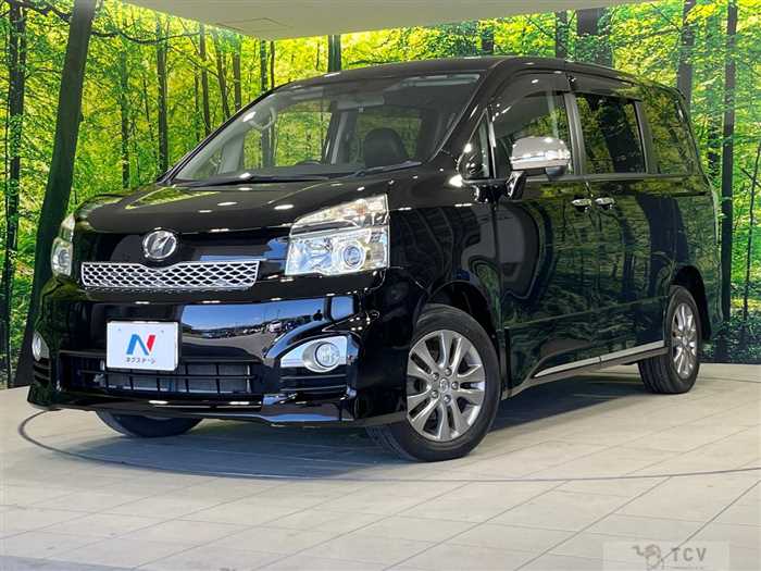 2013 Toyota Voxy