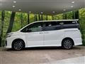 2016 Toyota Voxy