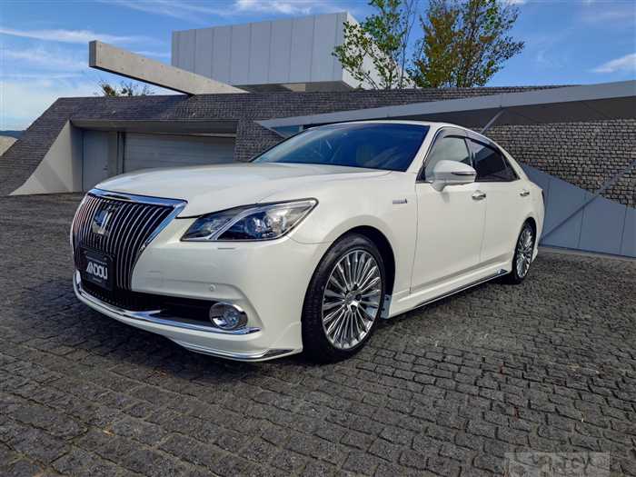 2013 Toyota Crown Majesta