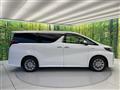 2019 Toyota Alphard Hybrid