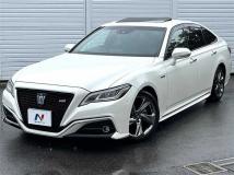 2018 Toyota Crown Hybrid