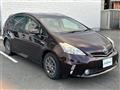2013 Toyota PRIUS α