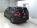 2017 Volkswagen Golf Touran